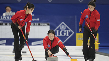 安切洛蒂：加布里埃尔内收肌受伤，周日将进行检查